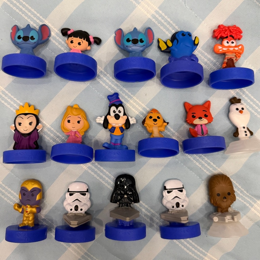 Disney 100 Character Figurines Toy lot